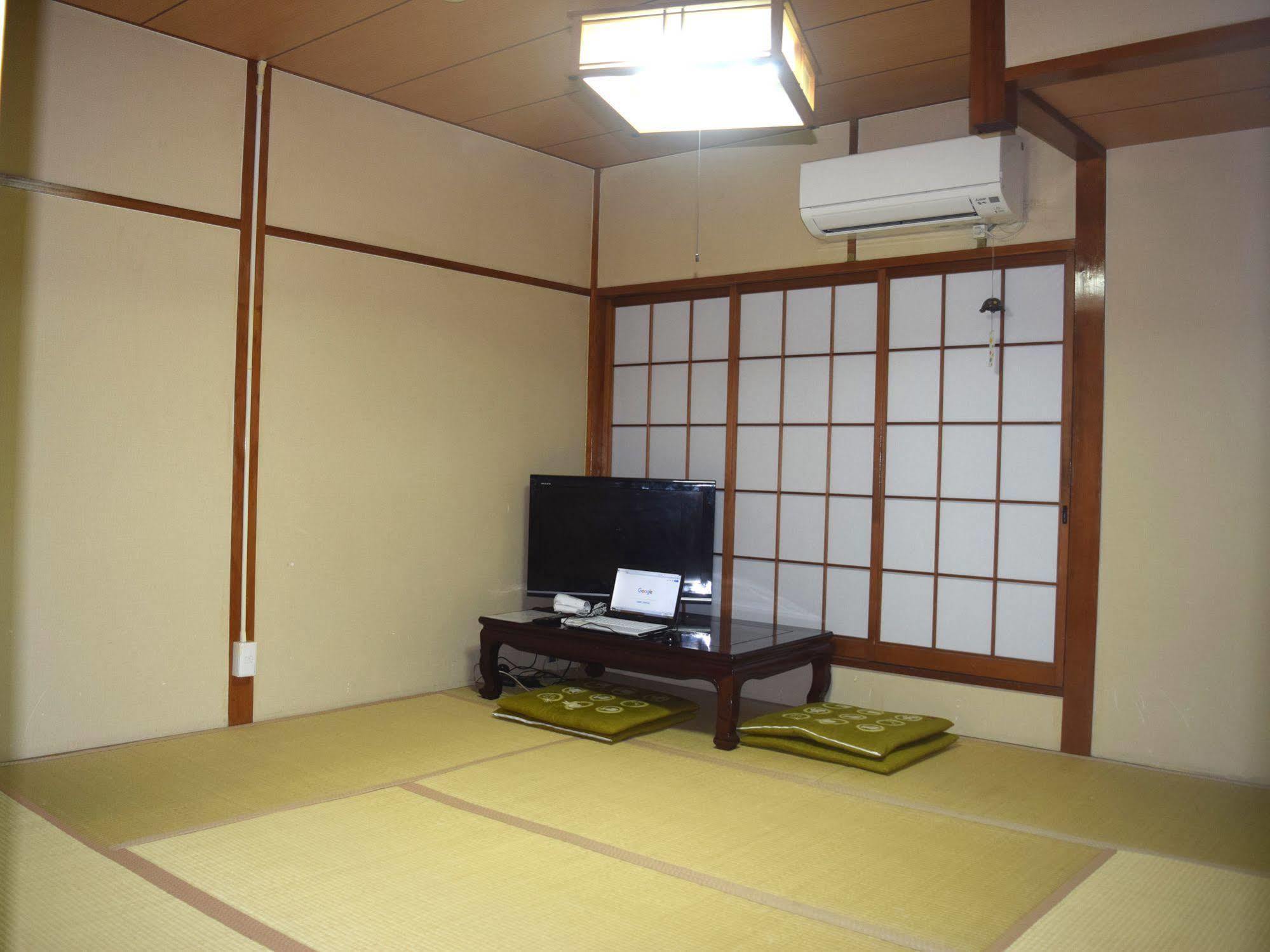 Yamabe Hotel Tenri Buitenkant foto