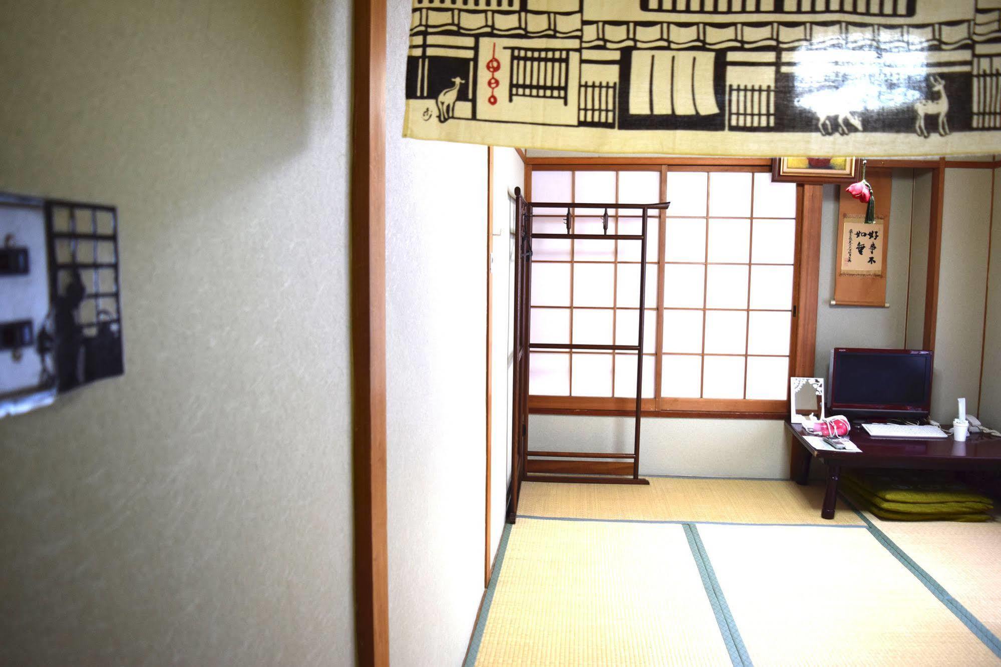 Yamabe Hotel Tenri Buitenkant foto